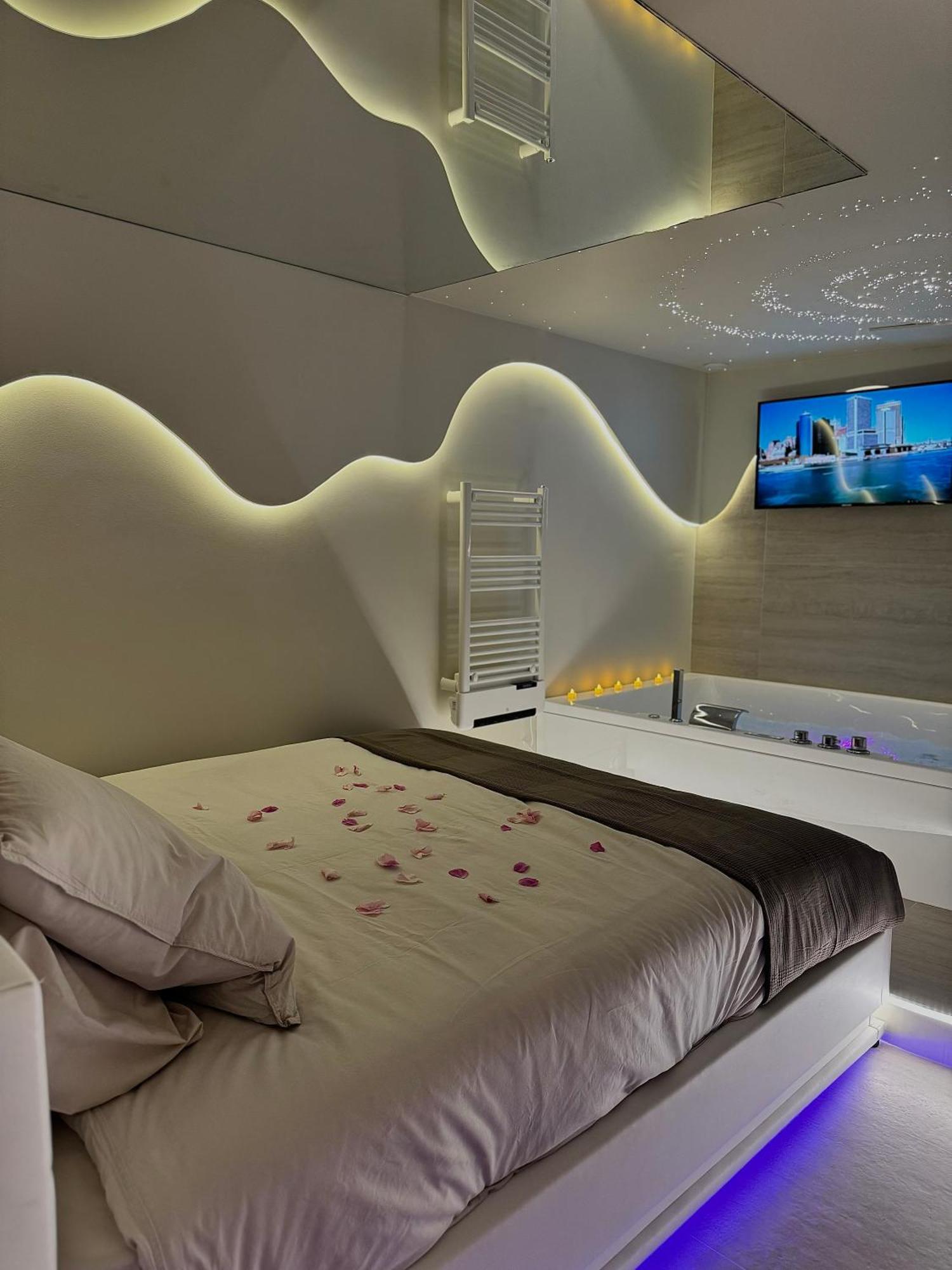 Spa Privatif - Love Room Luxe - Proche Disney Marles-en-Brie Buitenkant foto