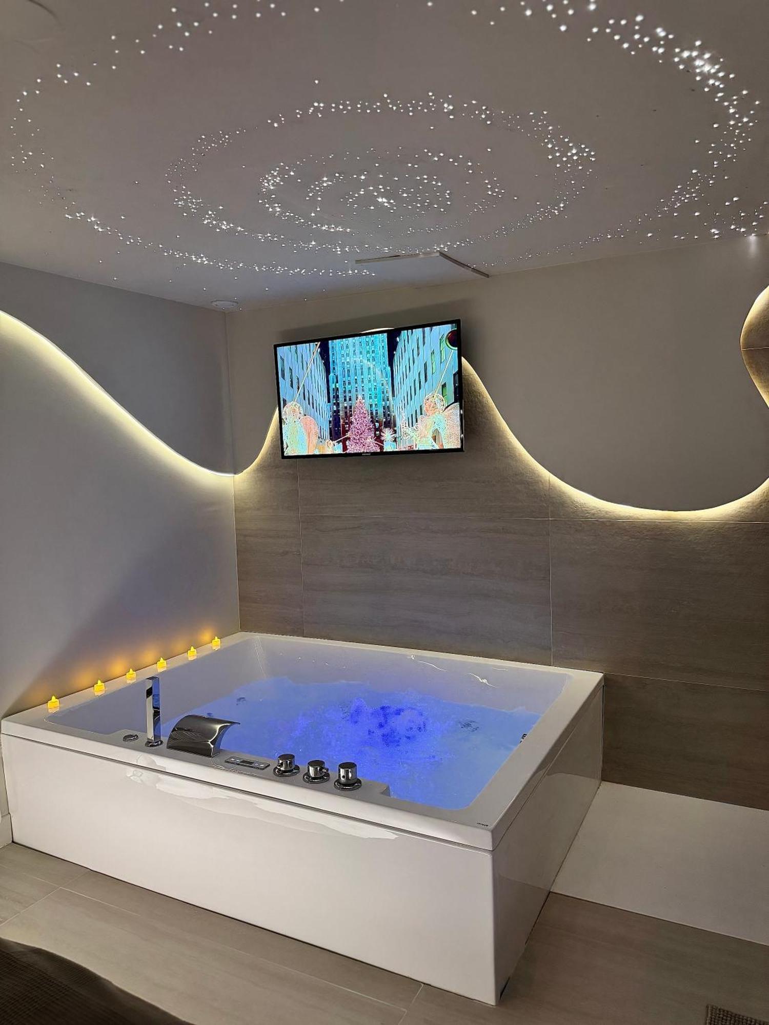 Spa Privatif - Love Room Luxe - Proche Disney Marles-en-Brie Buitenkant foto